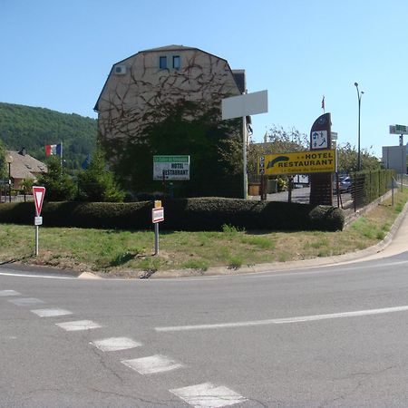 Hotel-Restaurant Le Calice Du Gevaudan - A75 Banassac Zewnętrze zdjęcie