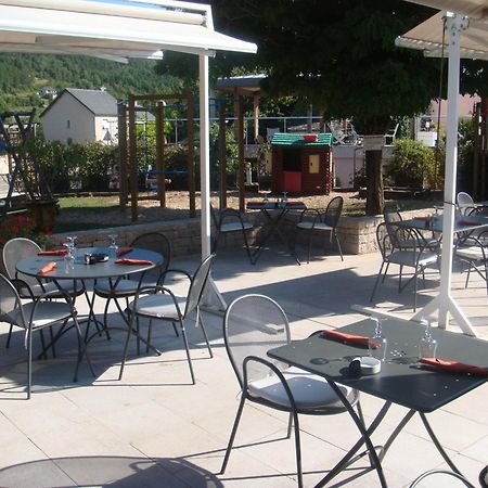 Hotel-Restaurant Le Calice Du Gevaudan - A75 Banassac Zewnętrze zdjęcie
